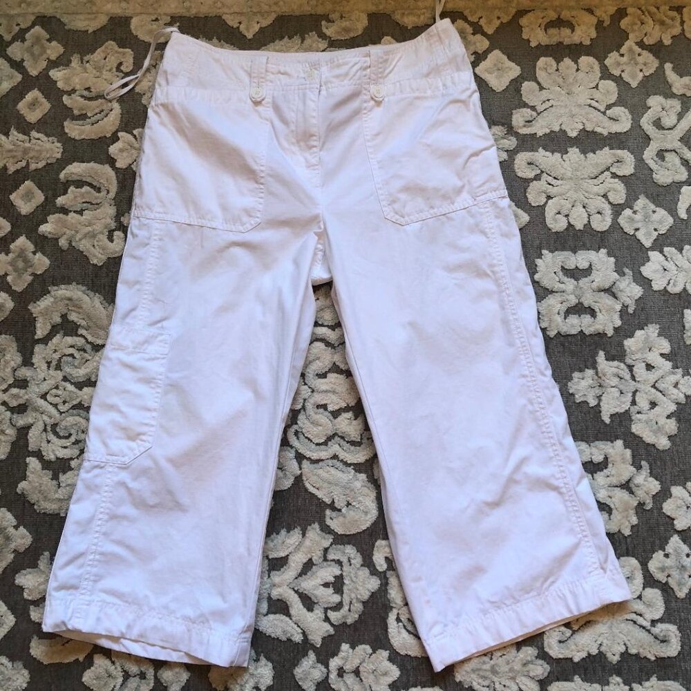 Jones New York Sport, Women's,  Size 4, Mid-Rise,White Cargo Capris, 100% Cotton